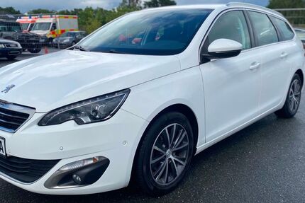 Peugeot 308 211.543 km 5.990 &euro; Schönefeld OT Großziethen 12529