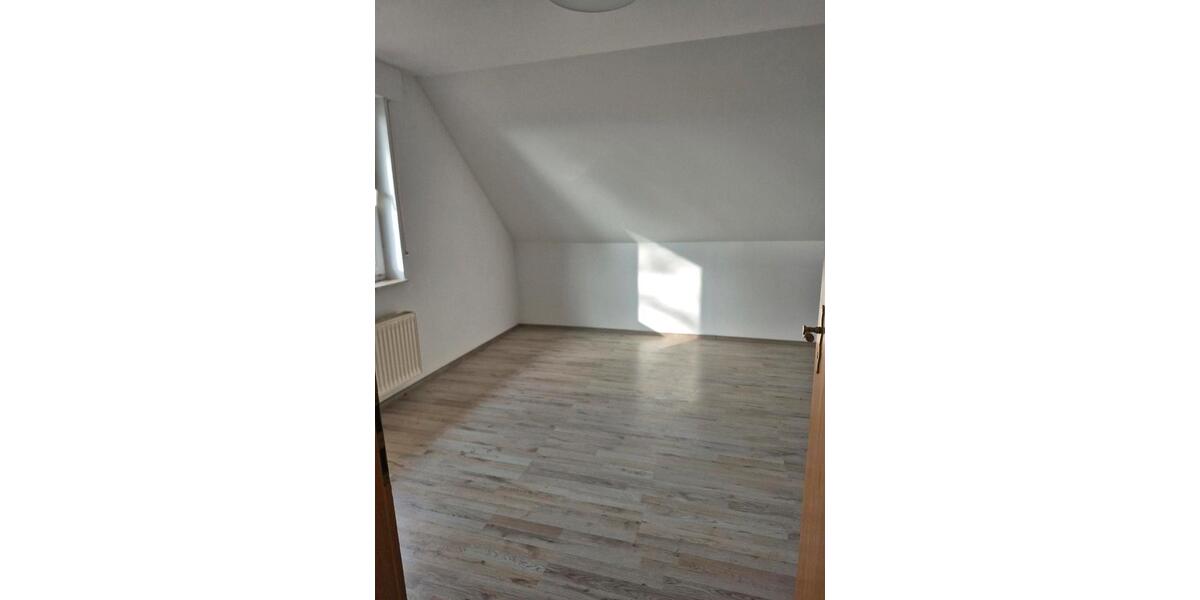 Einfamilienhaus Friesoythe - 7 Zimmer, 160 m&sup2;, 1.200&euro; | Angebot:25410112