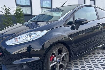 Ford Fiesta 133.000 km 9.990 &euro; Wesseling 50389