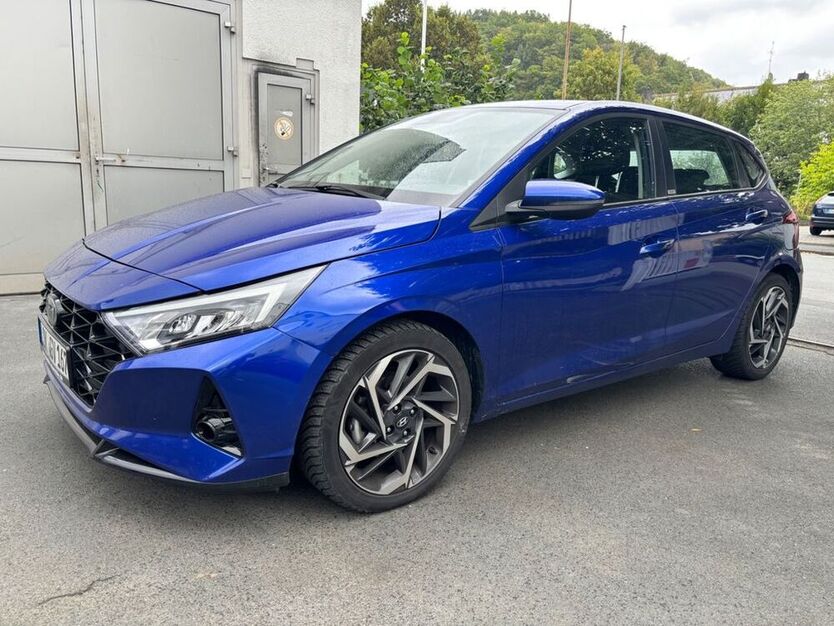i20