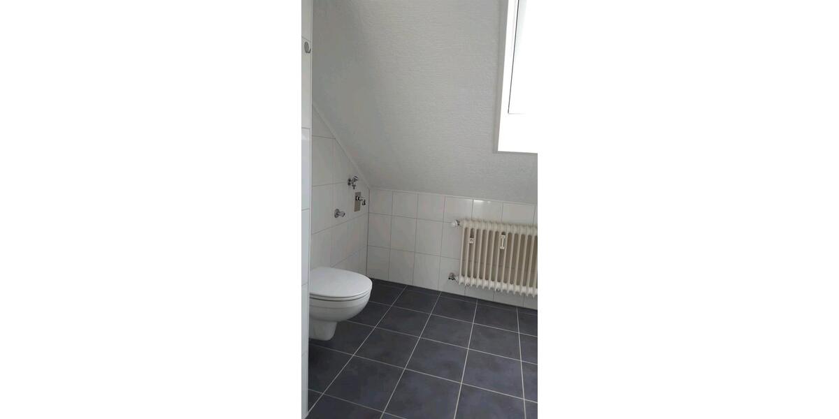 Dachgeschoßwohnung Schifferstadt - 3 Zimmer, 63 m&sup2;, 860&euro; | Angebot:25313092