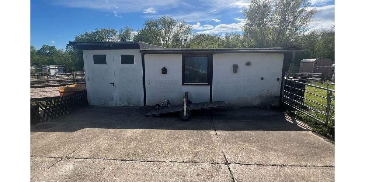 Einfamilienhaus Wiesbaden Biebrich - 1 Zimmer, 290 m&sup2;, 4.500&euro; | Angebot:25912529