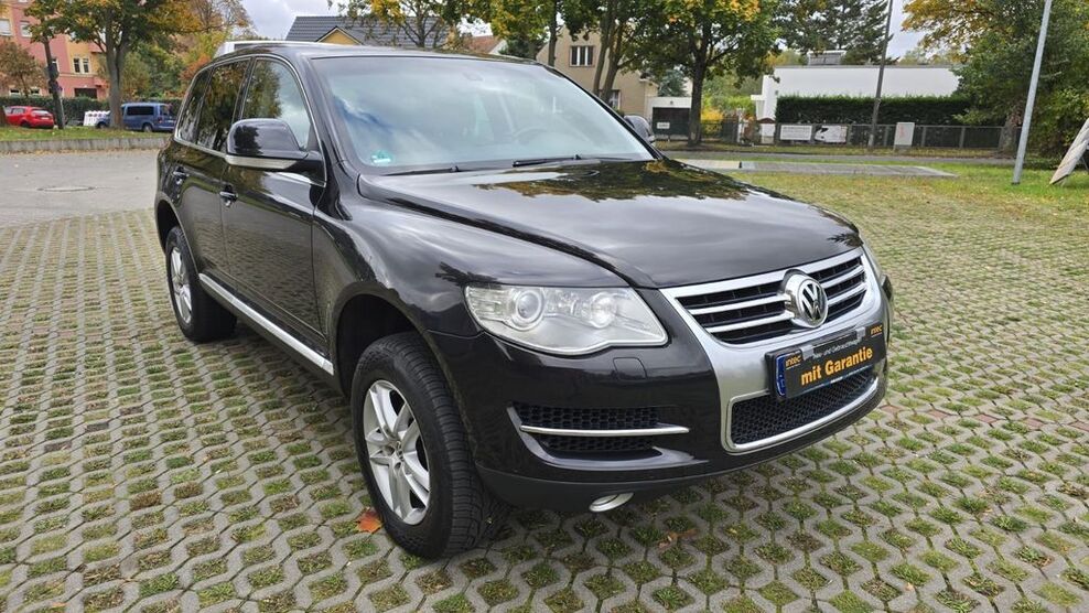 VW Touareg 199.000 km 8.900 € Berlin 13409