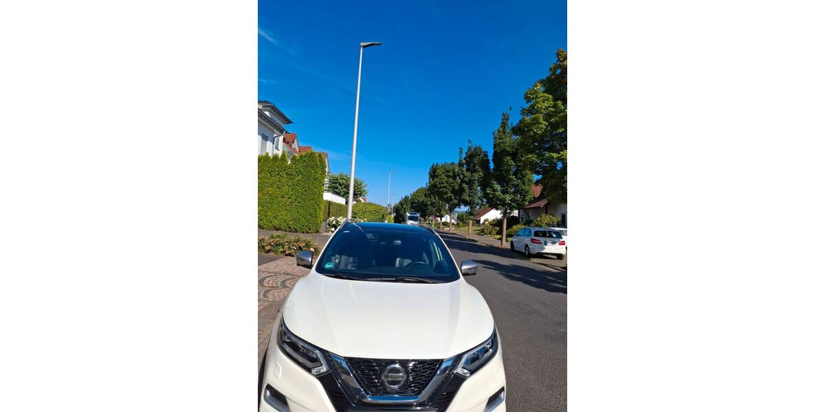 Nissan Qashqai 101.275 km 17.000 &euro; Aschaffenburg 63741