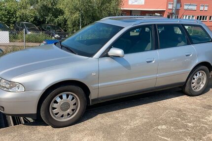 Audi A4 190.000 km 850 &euro; Neuffen 72639