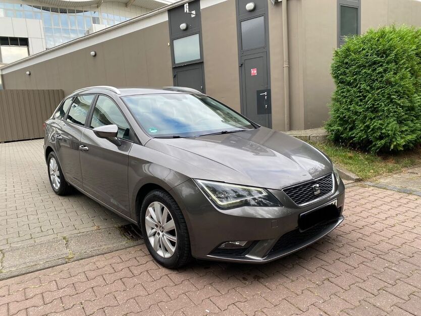 Seat Leon 220.000 km 7.390 € Leipzig 04105