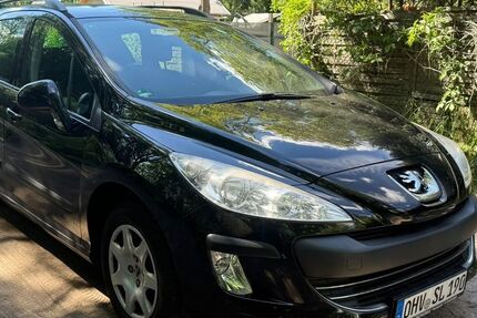 Peugeot 308 138.000 km 2.450 &euro; Berlin 13585
