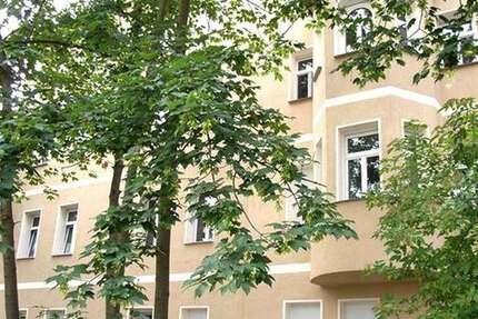 Wohnung Halle Südliche Innenstadt - 3 Zimmer, 130 m&sup2;, 1.060&euro; | Angebot:27362848