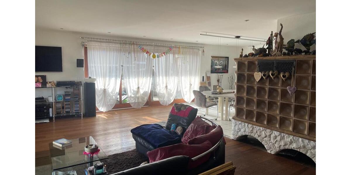 Erdgeschoßwohnung Schnaittach - 4 Zimmer, 166 m&sup2;, 1.400&euro; | Angebot:25283579