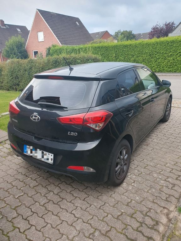 i20