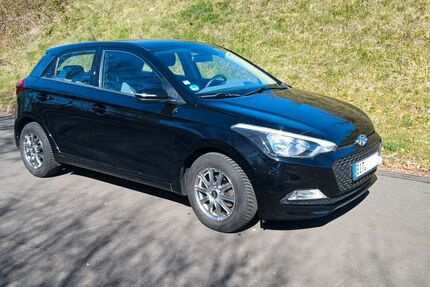 Hyundai i20 91.010 km 8.200 &euro; Bitburg 54634