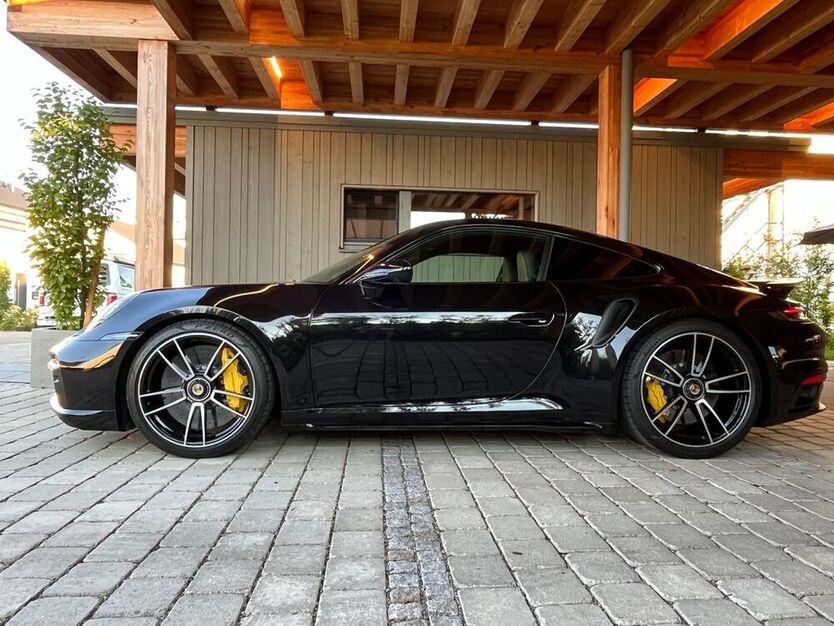 992