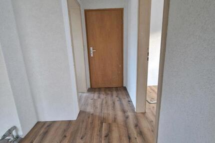 3 zimmer wohnung und eine große küche 3 zimmer