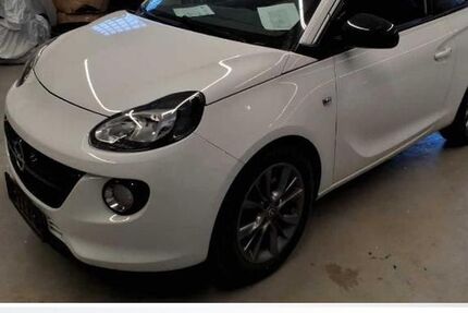 Opel Adam 61.466 km 8.999 &euro; Lauf an der Pegnitz 91207