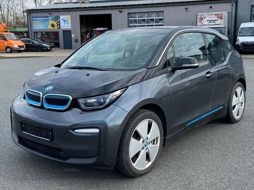 i3