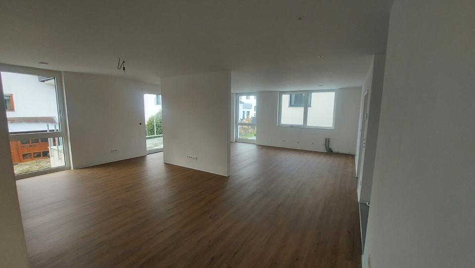 Neubau Erstbezug 4-Zimmer Wohnung in Korb-Kleinheppach 4 zimmer