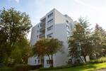 NEUES Wohngefühl - frisch modernisierte 3 Zimmer + Süd-Balkon in grüner Lage, neuer Boden, neues Bad