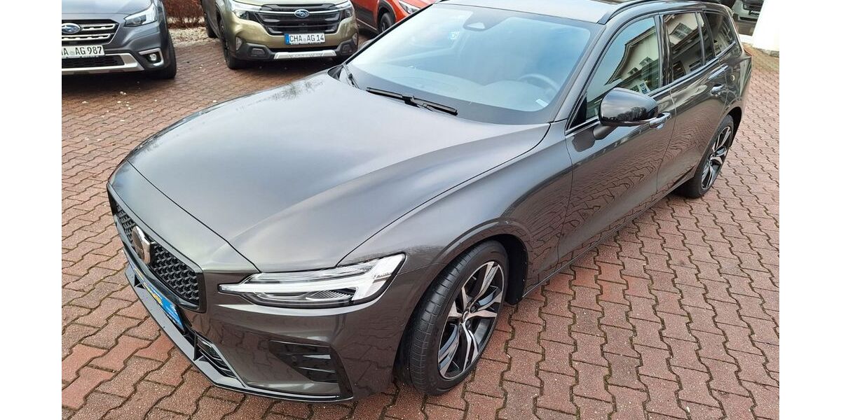 Volvo V60 28.621 km 33.900 &euro; Bad Kötzting 93444
