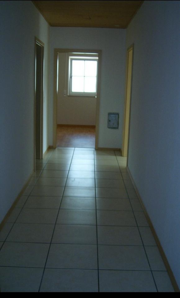 2 Zimmer Wohnung in Buch am Erlbach