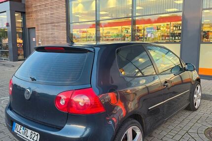 VW Golf 295.000 km 2.100 &euro; Kranenburg 47559