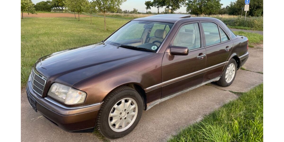 Mercedes-Benz C 250 204.000 km 4.500 &euro; Rüsselsheim 65428