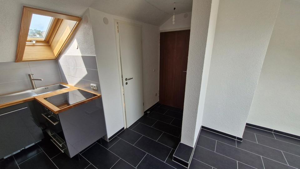 Dachgeschoßwohnung Stuttgart Stuttgart-West - 2.5 Zimmer, 42 m&sup2;, 250.000&euro; | Angebot:26089209