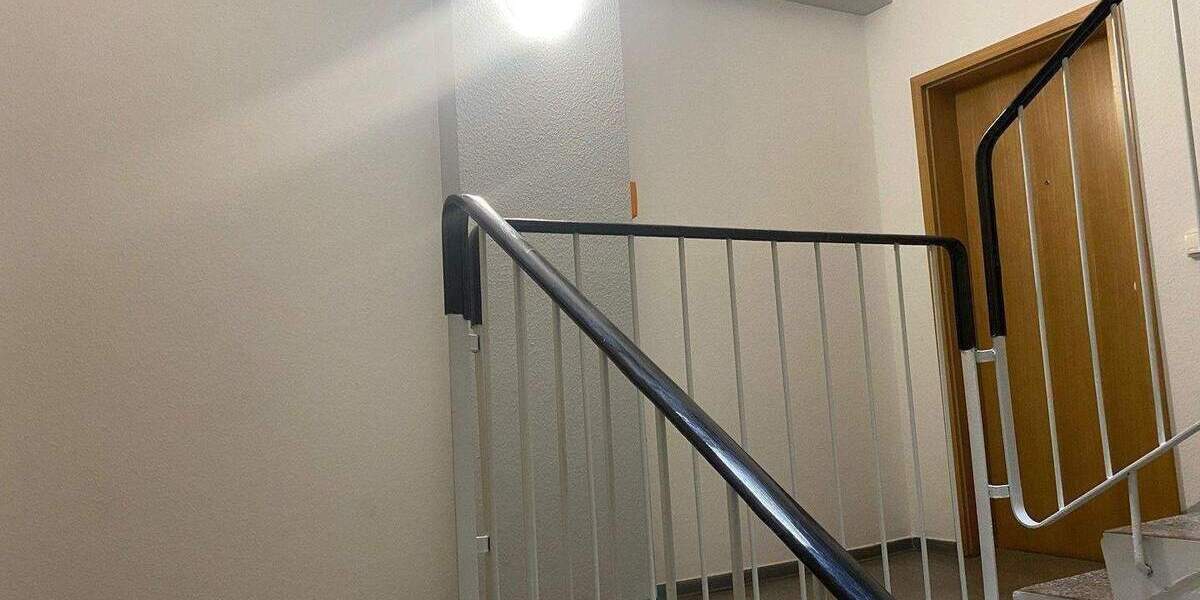 Zimmer Halle (Saale) Nördliche Neustadt - 3 Zimmer, 57 m&sup2;, 345&euro; | Angebot:26343851