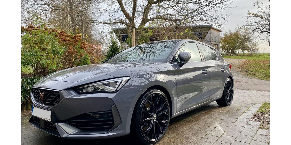 Cupra Leon 29.000 km 30.900 &euro; Mengen 88512