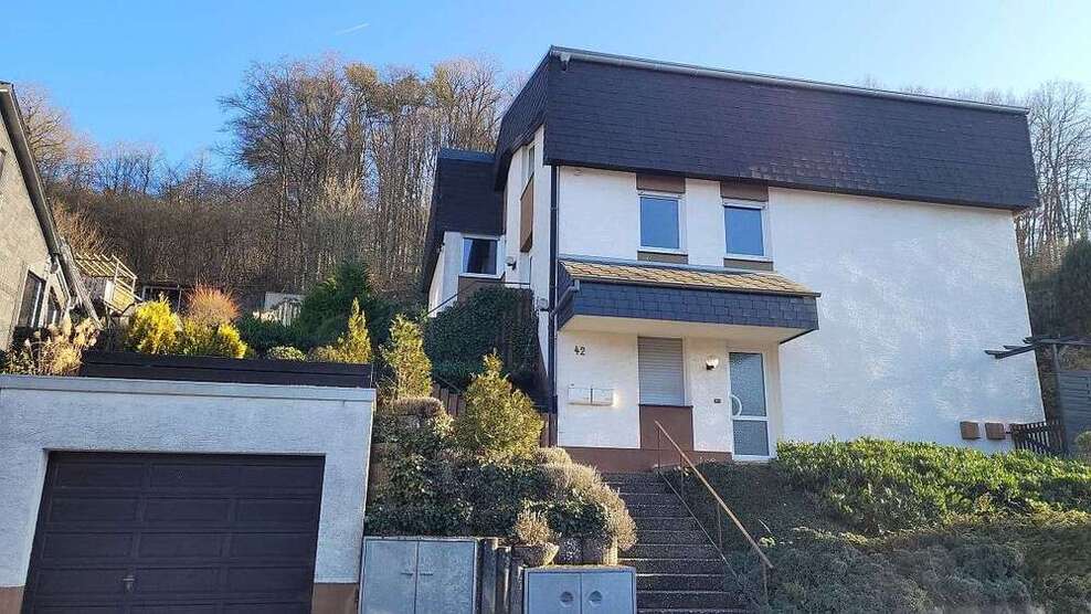 Wohnung zum Kaufen in Idar-Oberstein 239.000 € 146 m²