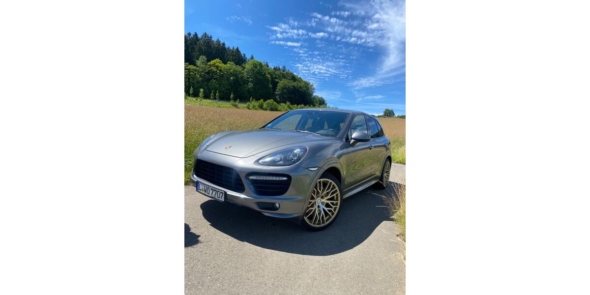 Porsche Cayenne 195.800 km 34.900 &euro; Markkleeberg 04416