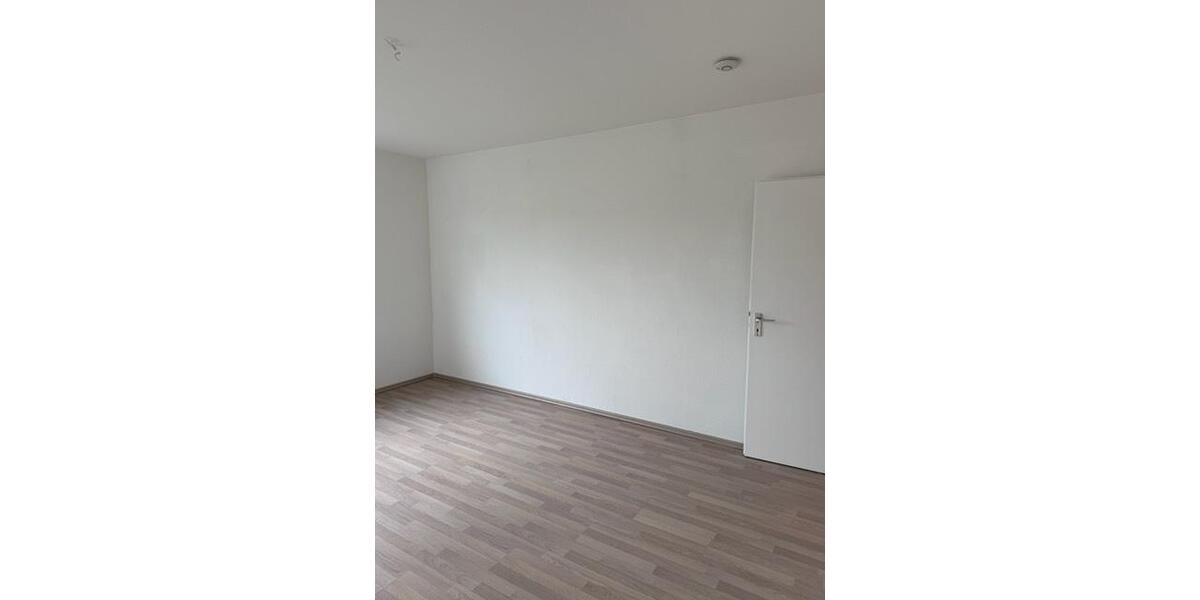 Etagenwohnung Estenfeld - 3 Zimmer, 75 m&sup2;, 960&euro; | Angebot:26706064