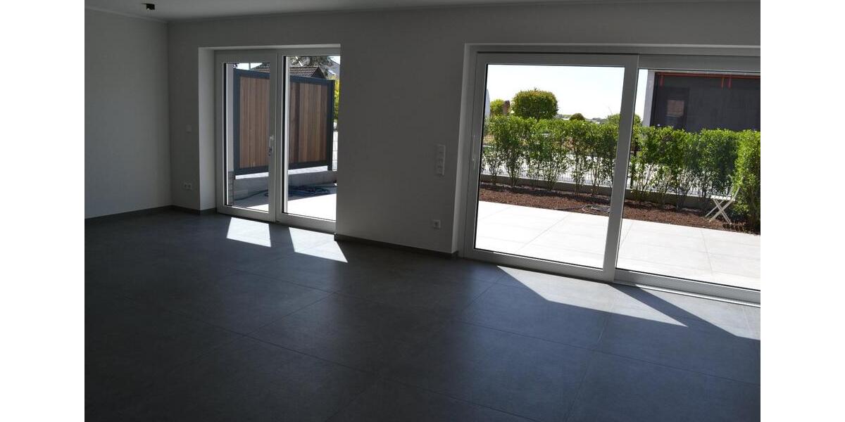 Doppelhaushälfte Mönchengladbach West - 4 Zimmer, 110 m&sup2;, 1.500&euro; | Angebot:26406091