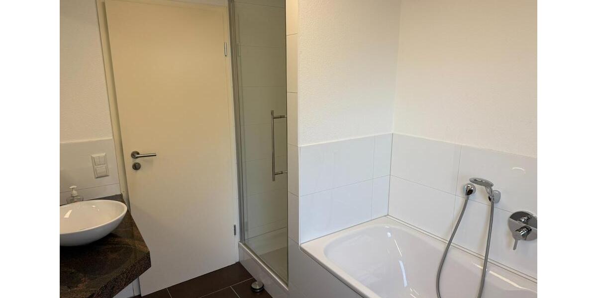 Erdgeschoßwohnung Süßen - 3.5 Zimmer, 89 m&sup2;, 1.200&euro; | Angebot:25291347