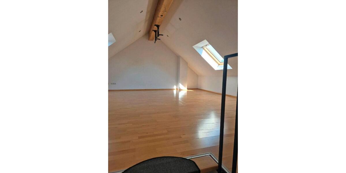 Doppelhaushälfte Kaiserslautern Bahnheim - 7 Zimmer, 220 m&sup2;, 2.250&euro; | Angebot:26170787