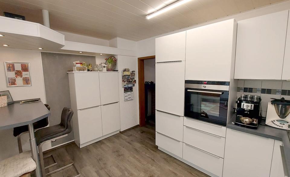 Einfamilienhaus Bad Berleburg - 5 Zimmer, 214 m&sup2;, 275.000&euro; | Angebot:26989357
