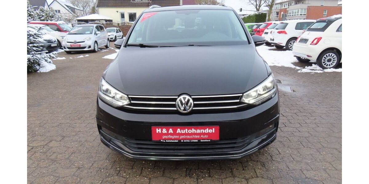 VW Touran 119.293 km 16.999 &euro; Geestland 27607