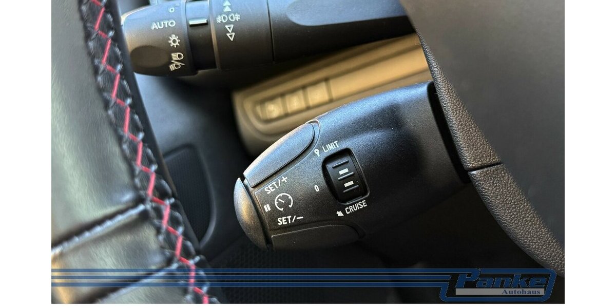 Peugeot 208 Allure*GT-Line*Pano*U-Connect*SHZ*R-Cam* 156.392 km 8.280 &euro; Berlin 13187