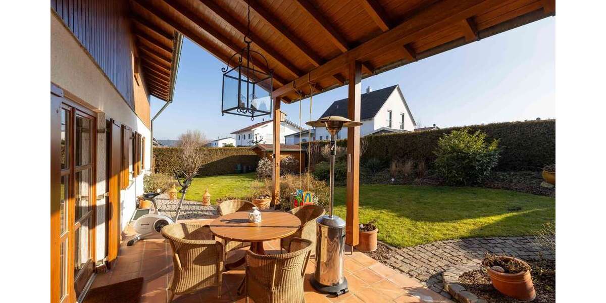 Haus zum Mieten in Tiefenbach 3.000 € 204.34 m² 5 zimmer