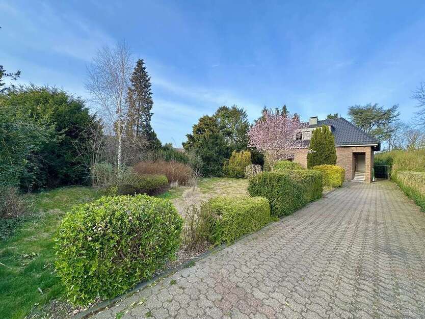 Haus zum Kaufen in Moers 498.000 € 165 m²