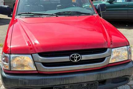 Toyota Hilux 238.514 km 3.690 &euro; Hamburg 20537