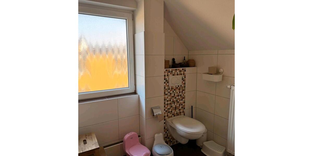 3-Zimmer Dachgeschosswohnung,WG-geeignet 3 zimmer