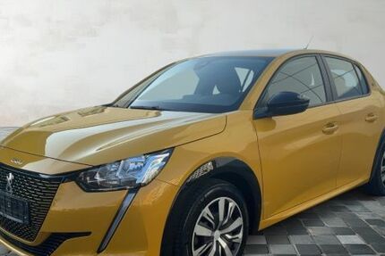 Peugeot 208 40.500 km 14.890 &euro; Nürnberg OT Schweinau 90439