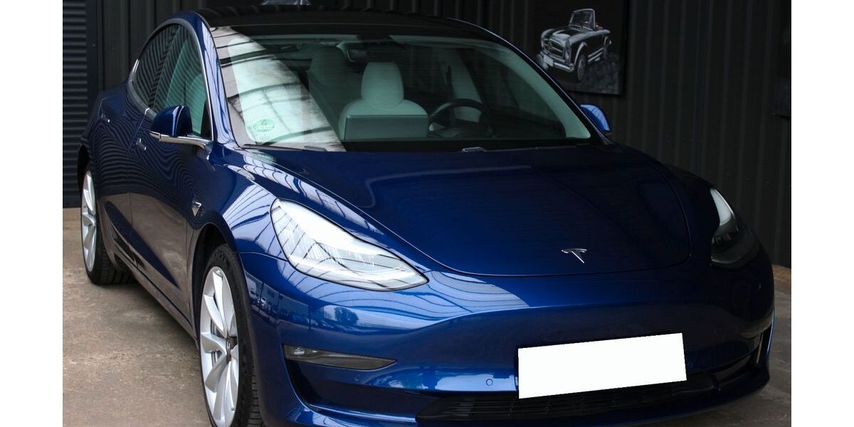 Tesla Model 3 85.367 km 21.990 &euro; Berlin 12107