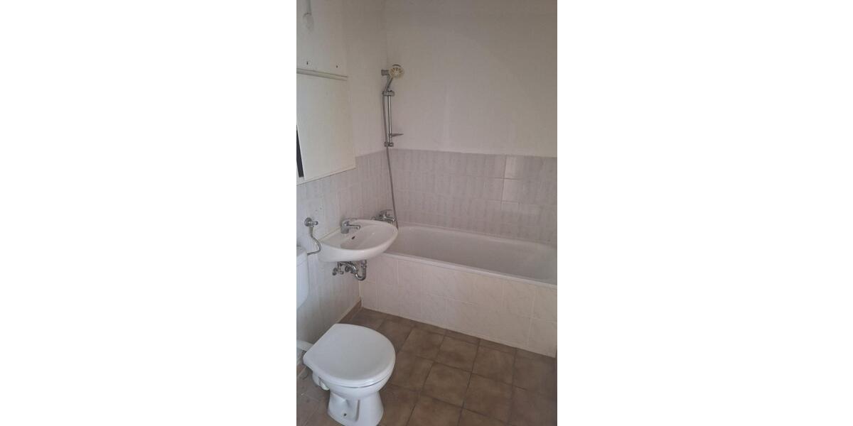 Etagenwohnung Zehdenick - 3 Zimmer, 68 m&sup2;, 420&euro; | Angebot:25710614