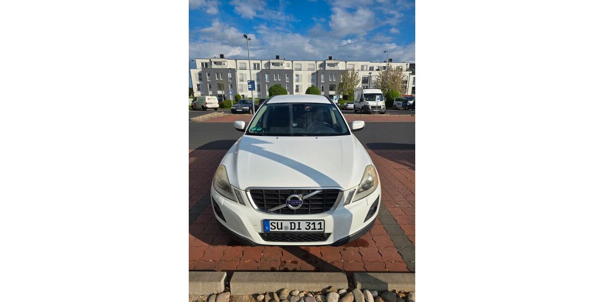 Volvo XC60 176.900 km 9.450 &euro; Troisdorf 53840