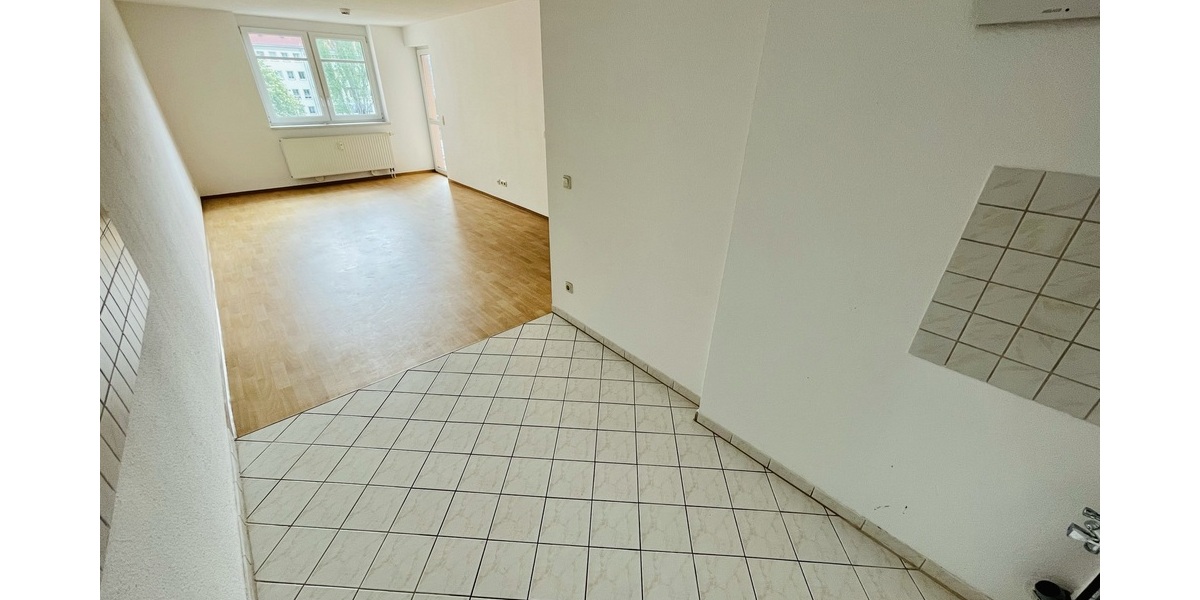 Moderne 2 Raum Wohnung mit Balkon und Aufzug - Nahe der Innenstadt - Etagenwohnung Gera Alt-Bieblach | Angebot:26882417