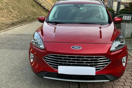 Ford Kuga 48.000 km 23.600 &euro; Furtwangen 78120