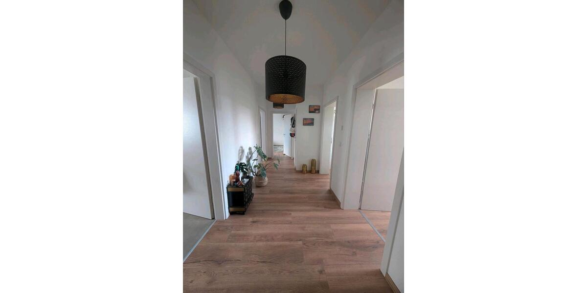 Etagenwohnung Sangerhausen - 3 Zimmer, 80 m&sup2;, 993&euro; | Angebot:26412768