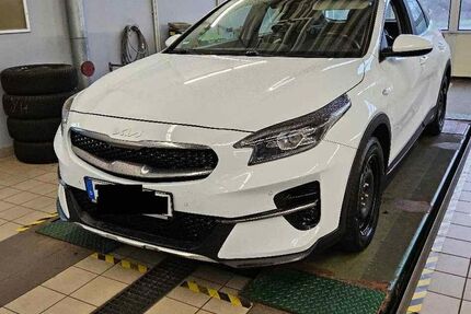 Kia XCeed 90.000 km 17.999 &euro; Hohenbrunn bei München 85662