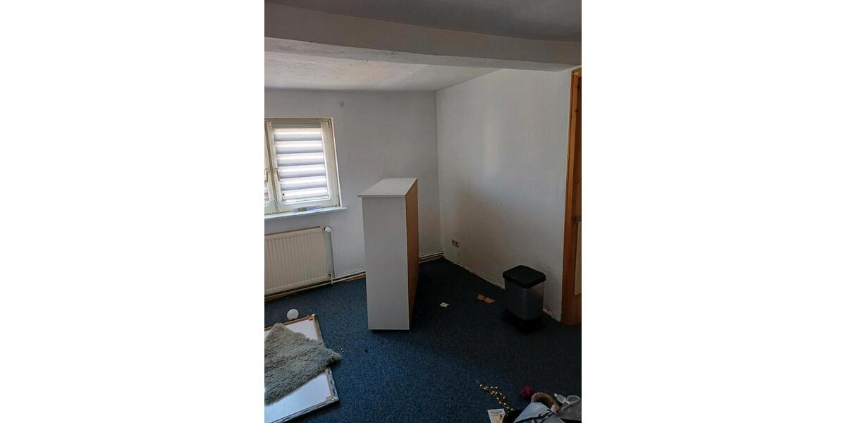 Einfamilienhaus Rositz - 7 Zimmer, 130 m&sup2;, 92.000&euro; | Angebot:26981970